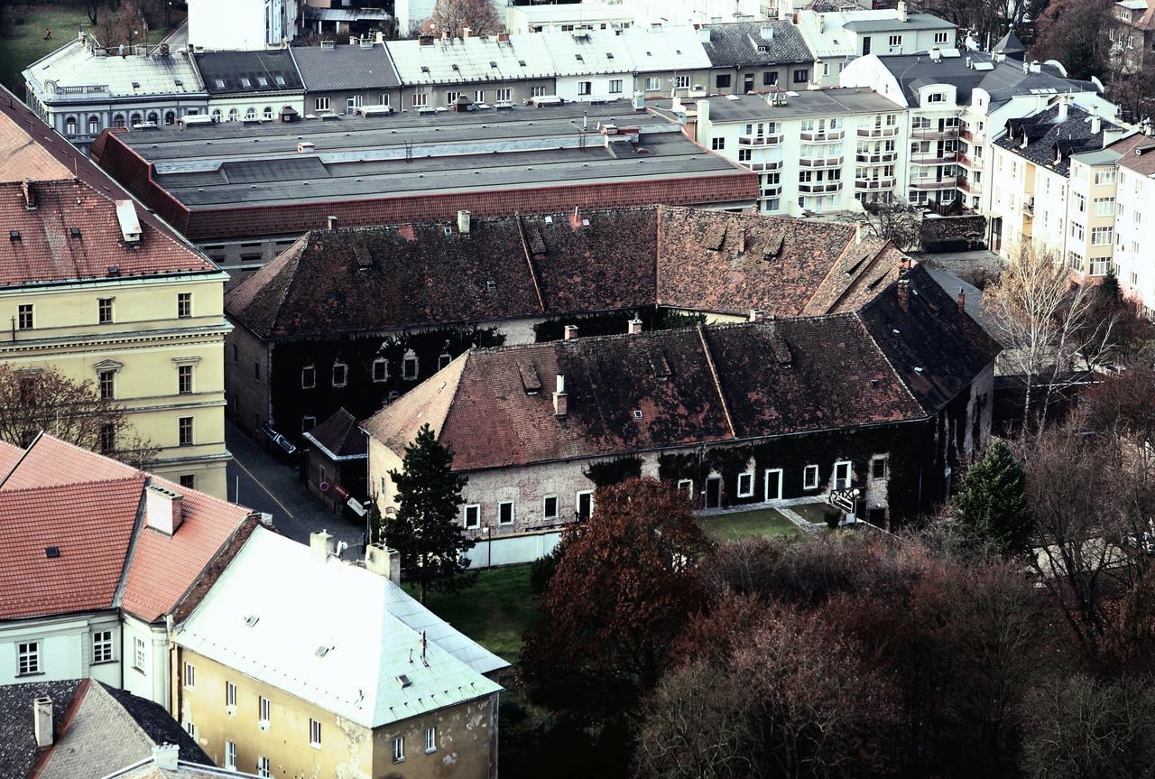 Long Story Short Hostel & Cafe Olomouc Eksteriør bilde